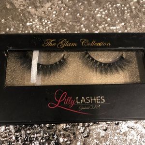 Lilly lashes in style Brittany Bear